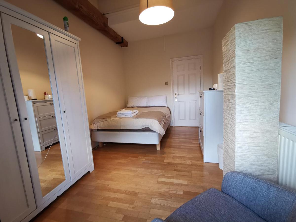 Princess Park Manor Shared Luxury * London
