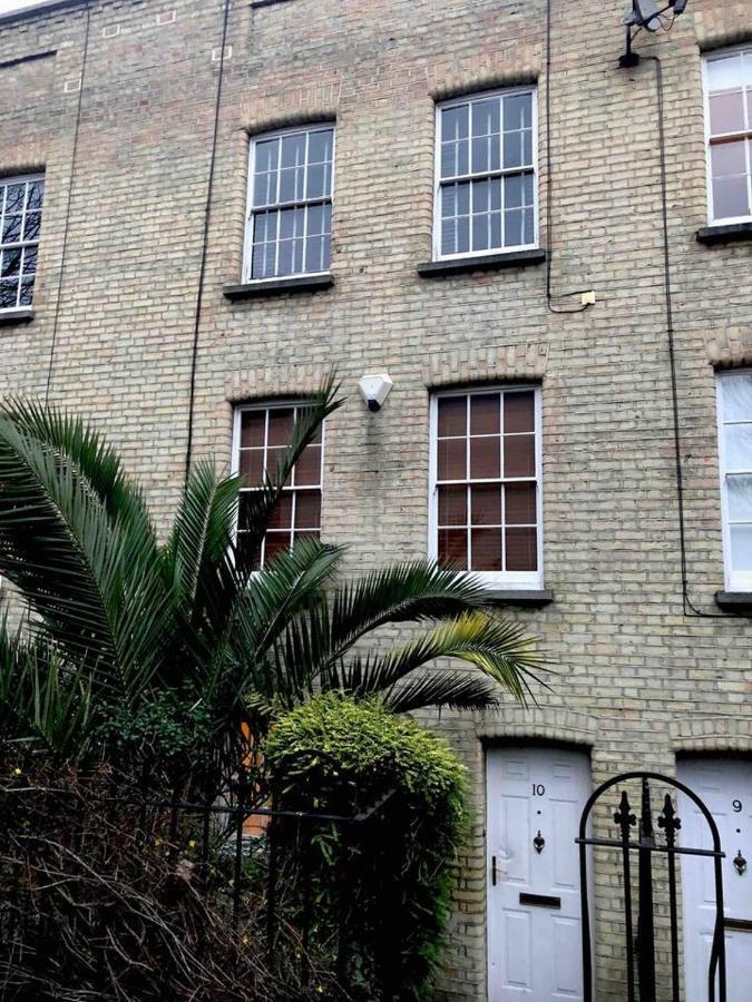 Holiday home Luxury Central 3 Bedroom Family House London