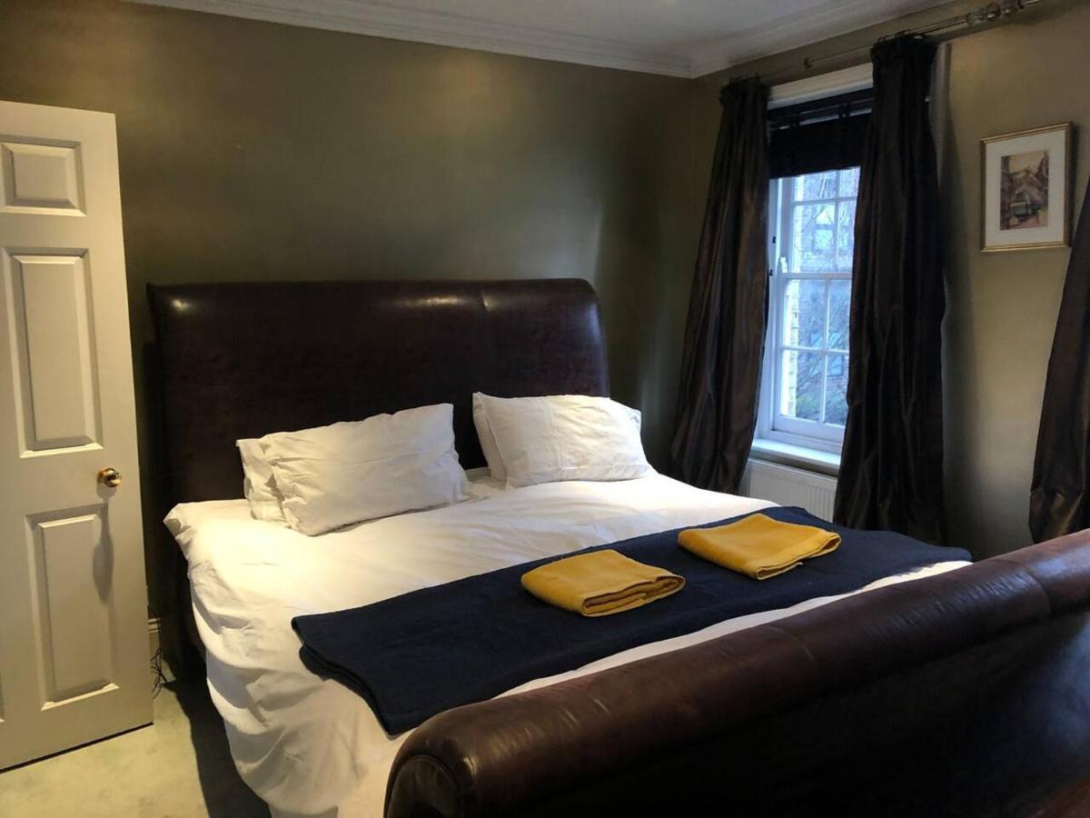 Luxury Central 3 Bedroom Family House * London