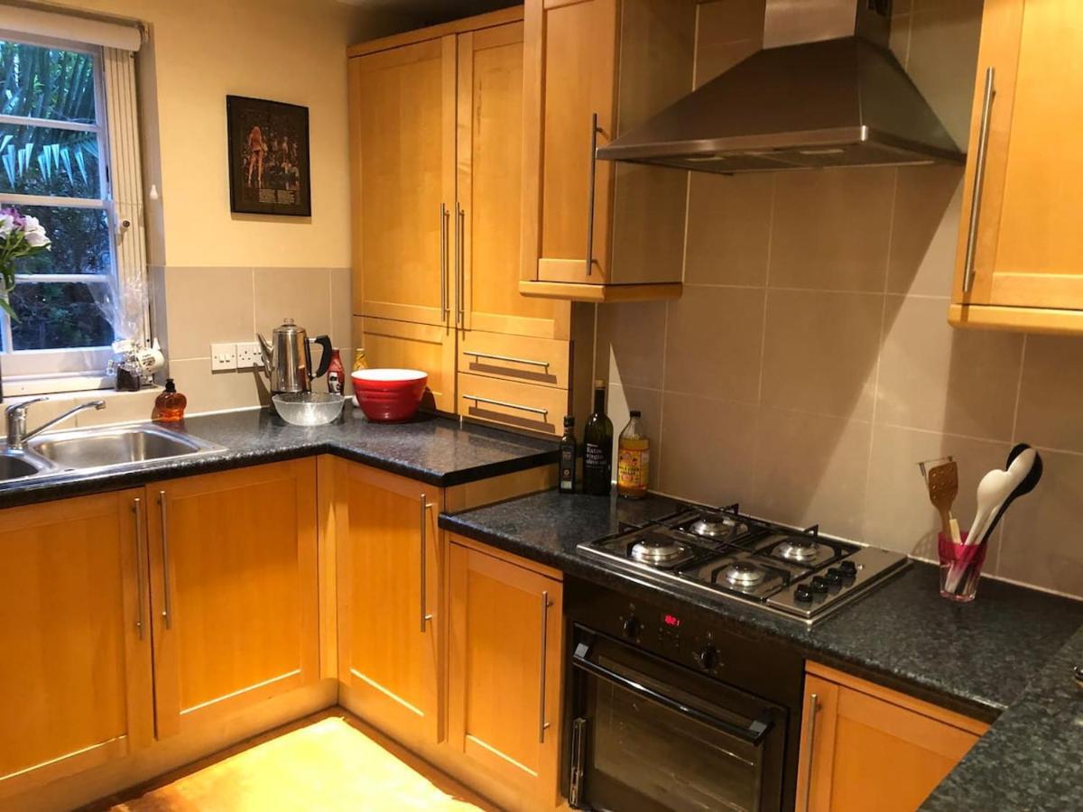Luxury Central 3 Bedroom Family House London