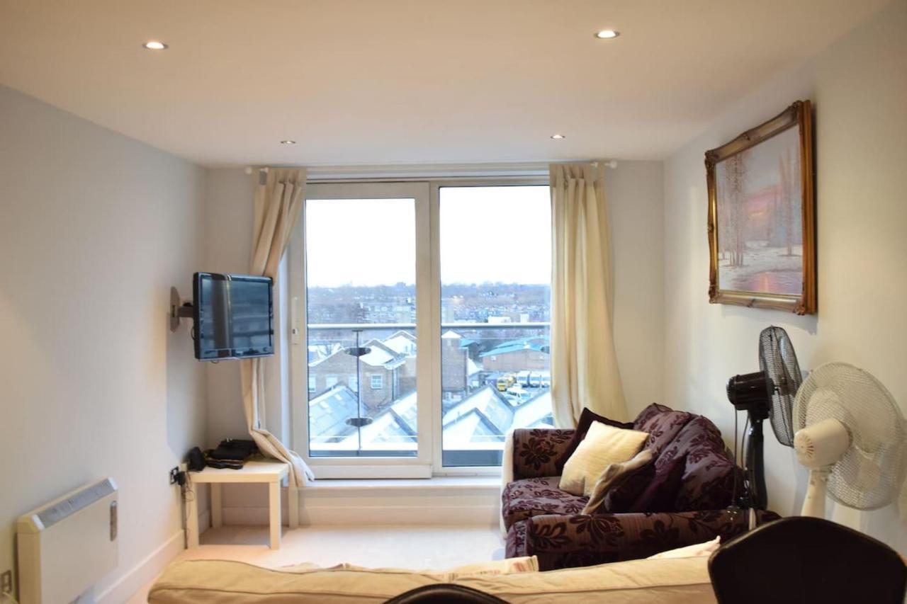 Chelsea / Imperial Wharf - Bright, Modern, Sunset View * London