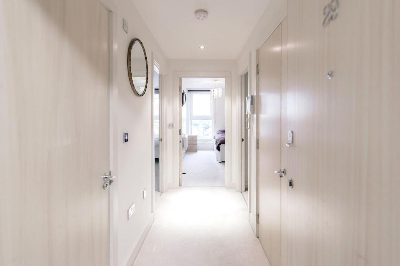 Chelsea / Imperial Wharf - Bright, Modern, Sunset View Leilighet London