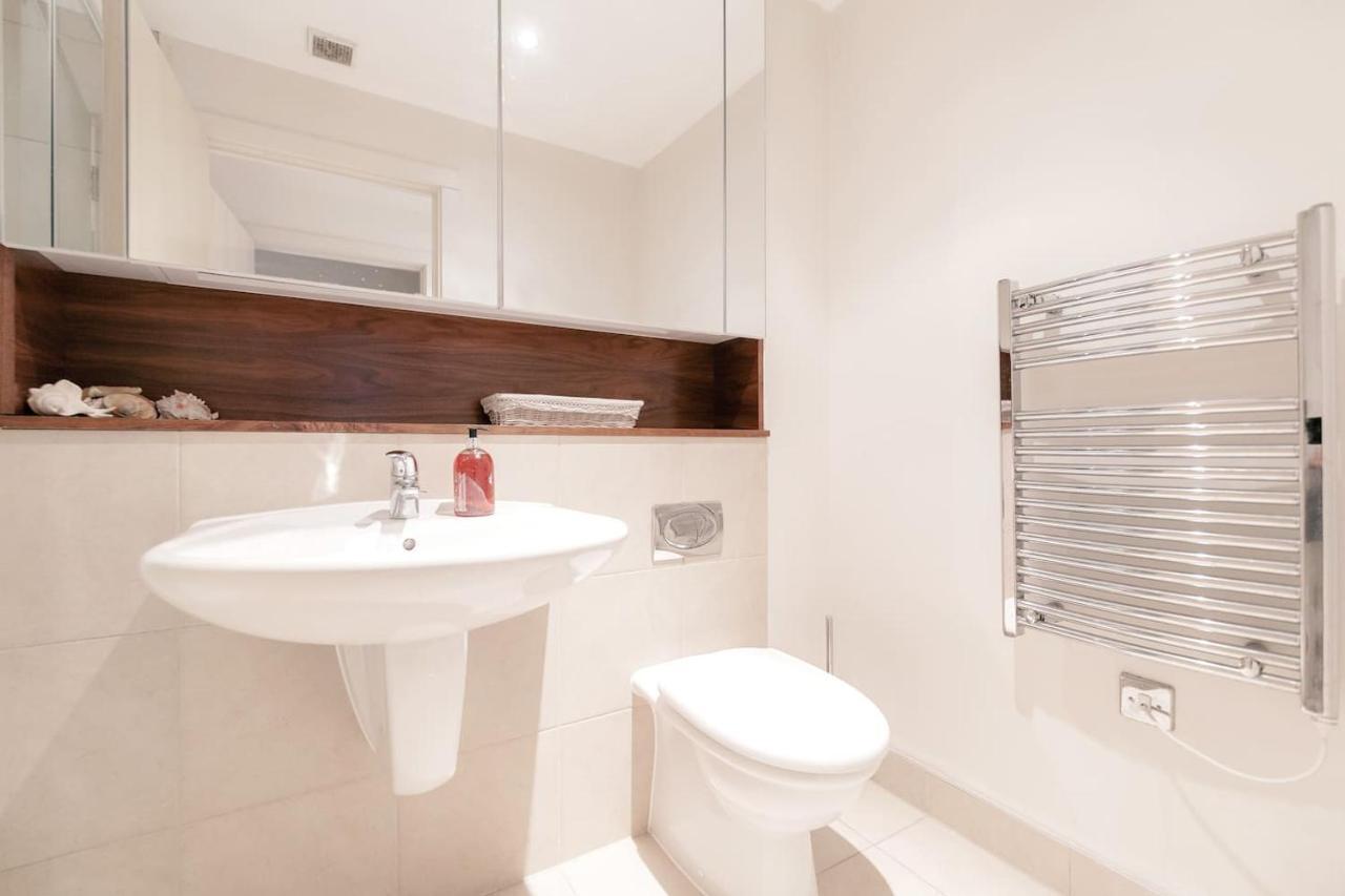 Chelsea / Imperial Wharf - Bright, Modern, Sunset View * London