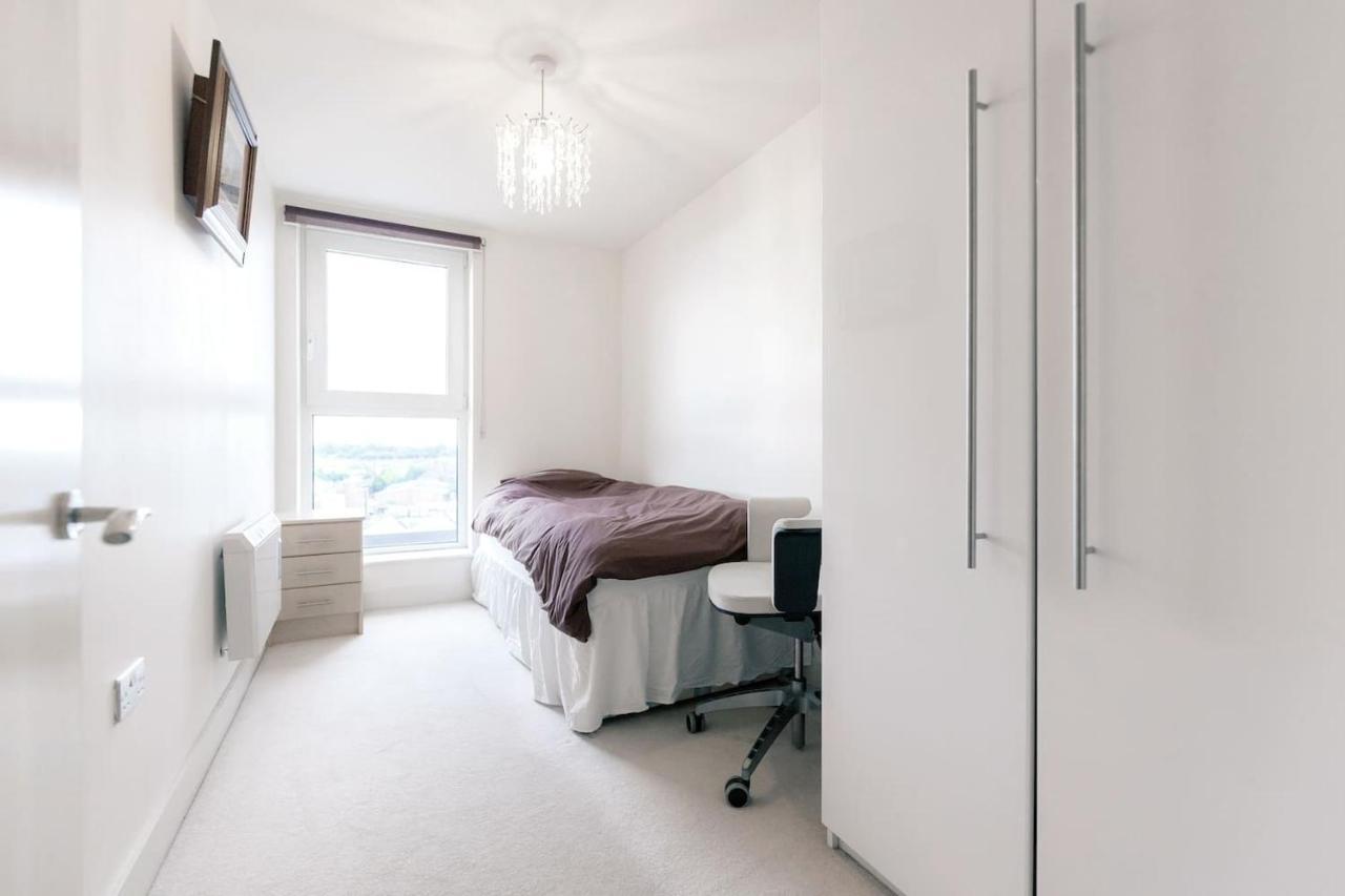 Chelsea / Imperial Wharf - Bright, Modern, Sunset View Leilighet *
