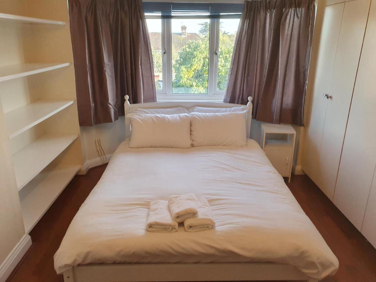 Elegant House 10 Minutes Walk To Wembley Stadium