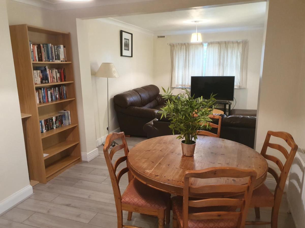 Elegant House 10 Minutes Walk To Wembley Stadium Semesterbostad London