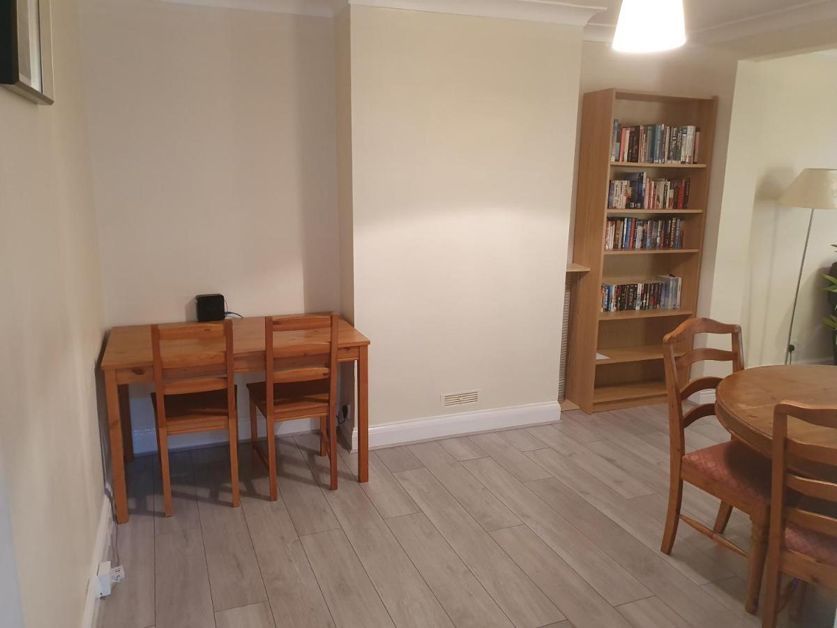 Elegant House 10 Minutes Walk To Wembley Stadium *