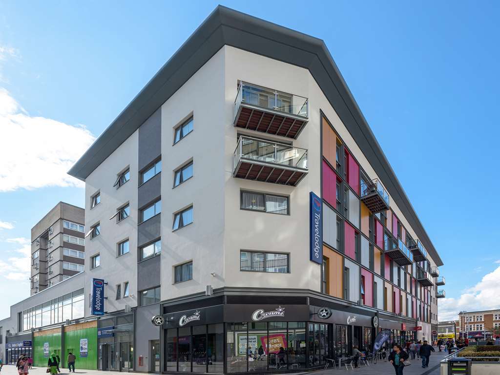 Travelodge Wembley High Road Hotel 2*