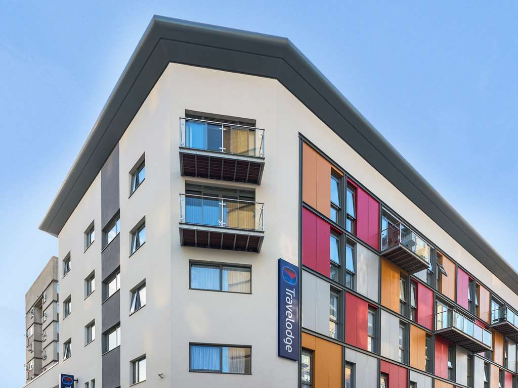 Travelodge Wembley High Road 2* London
