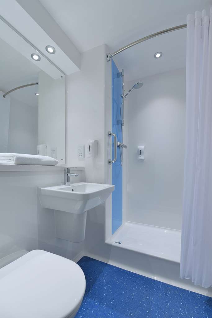 Travelodge Wembley High Road Hotel 2*