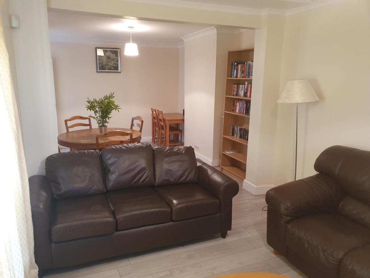 Elegant House 10 Minutes Walk To Wembley Stadium