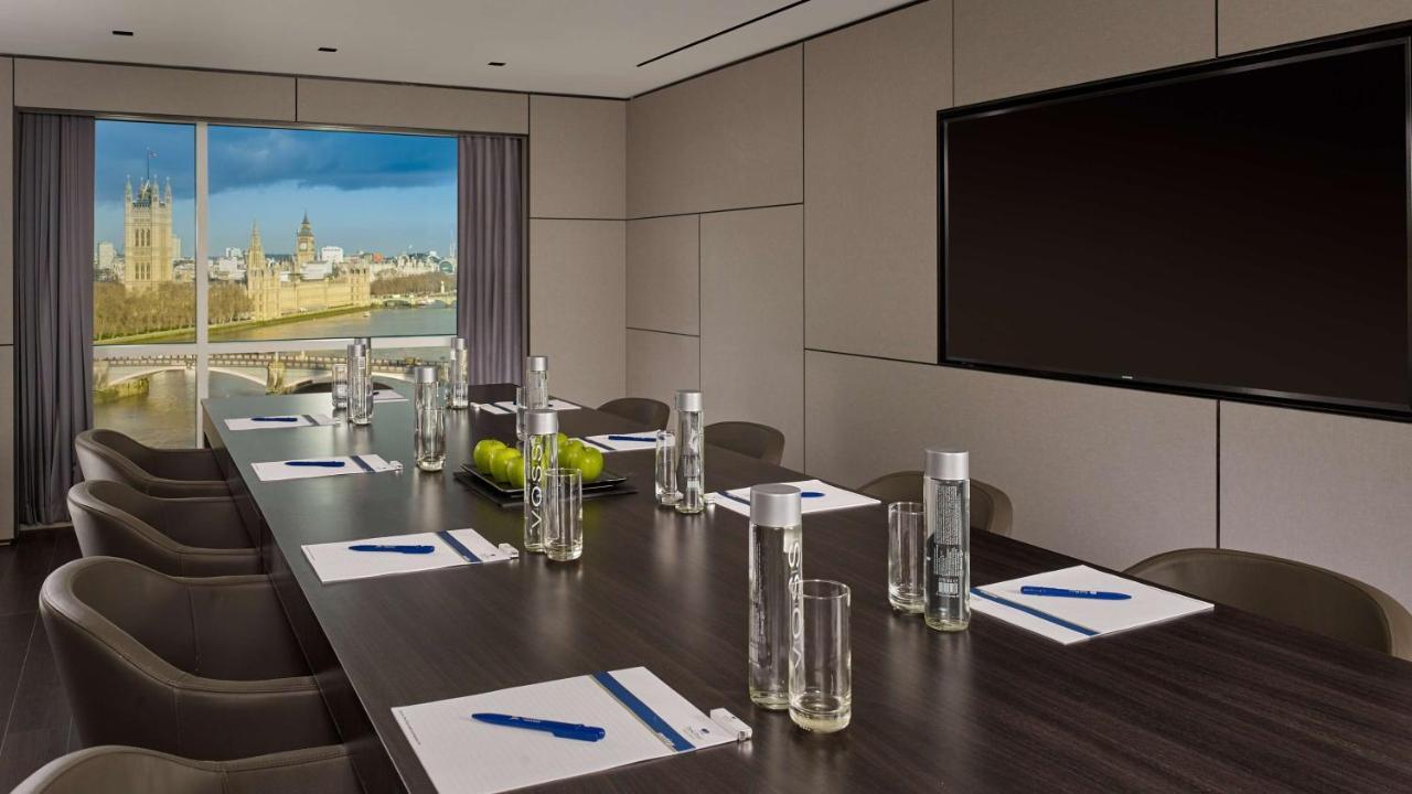 Plaza On The River 5*