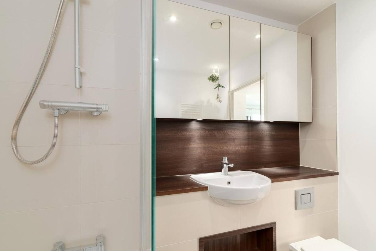 Joivy Lovely Flat With Terrace In Southeast Apartment London