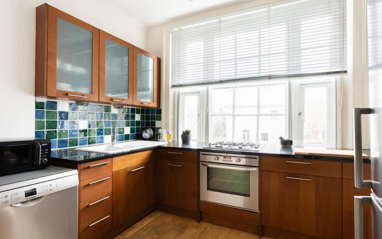 The Holland Park Escape - Modern & 2bdr Flat *
