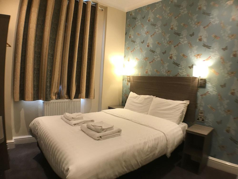 Oyo Bakers Hotel London Victoria Hotel 3*