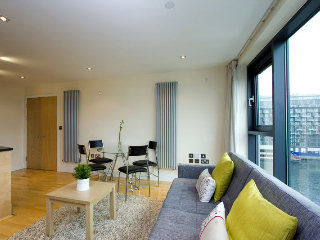 Dockside Serviced Apartments Hotel