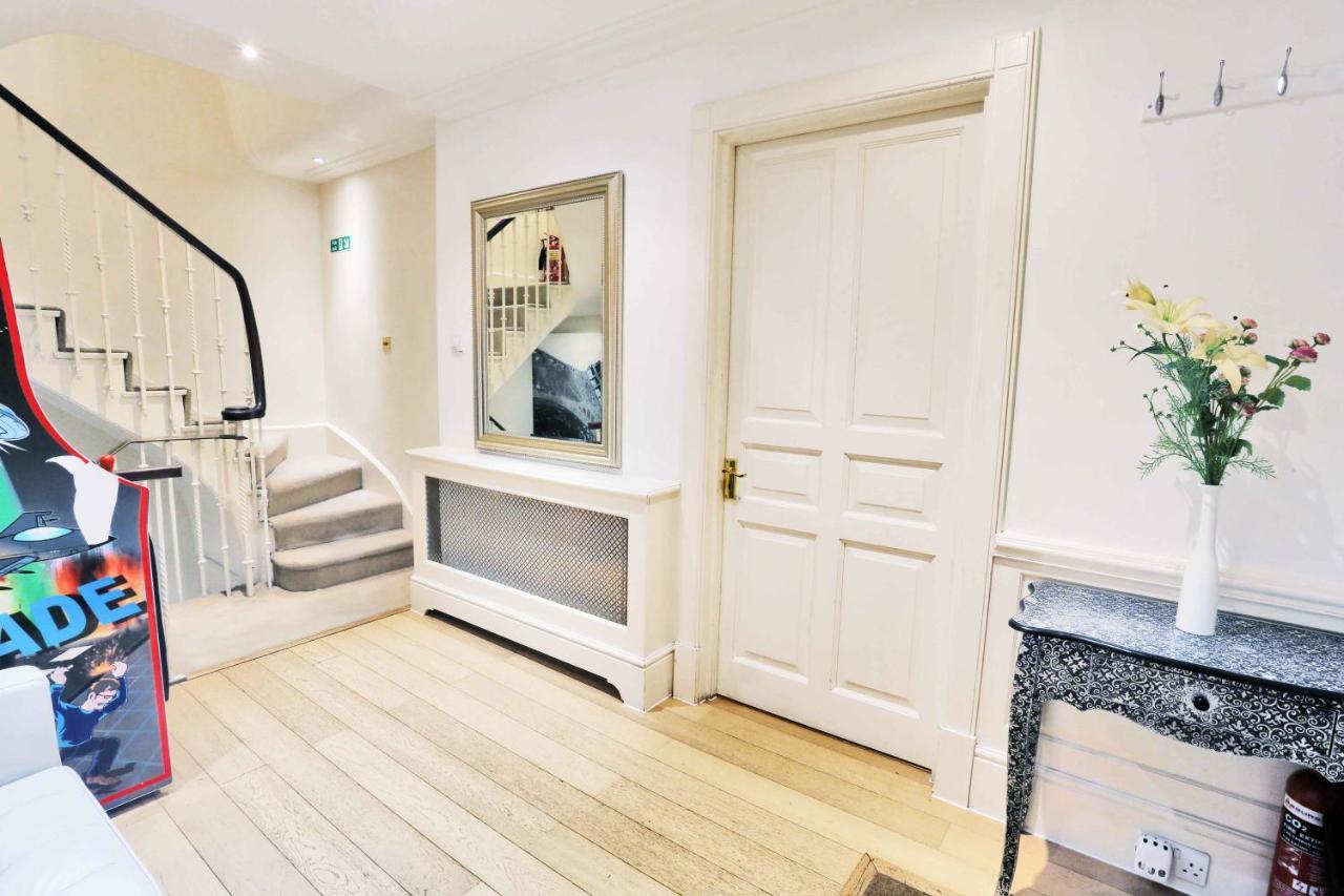 Sophia's 11rooms Piccadilly Circus St Townhouse London