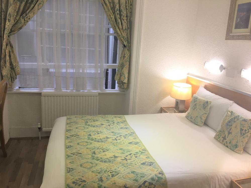 Falcon Hotell 3*
