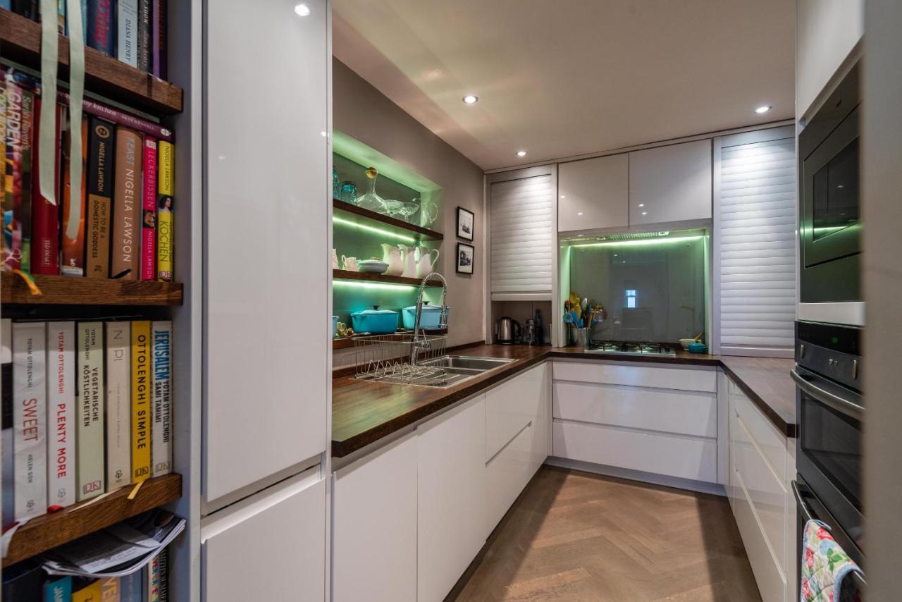 Charming Chiswick Near Ravenscourt Park Londen