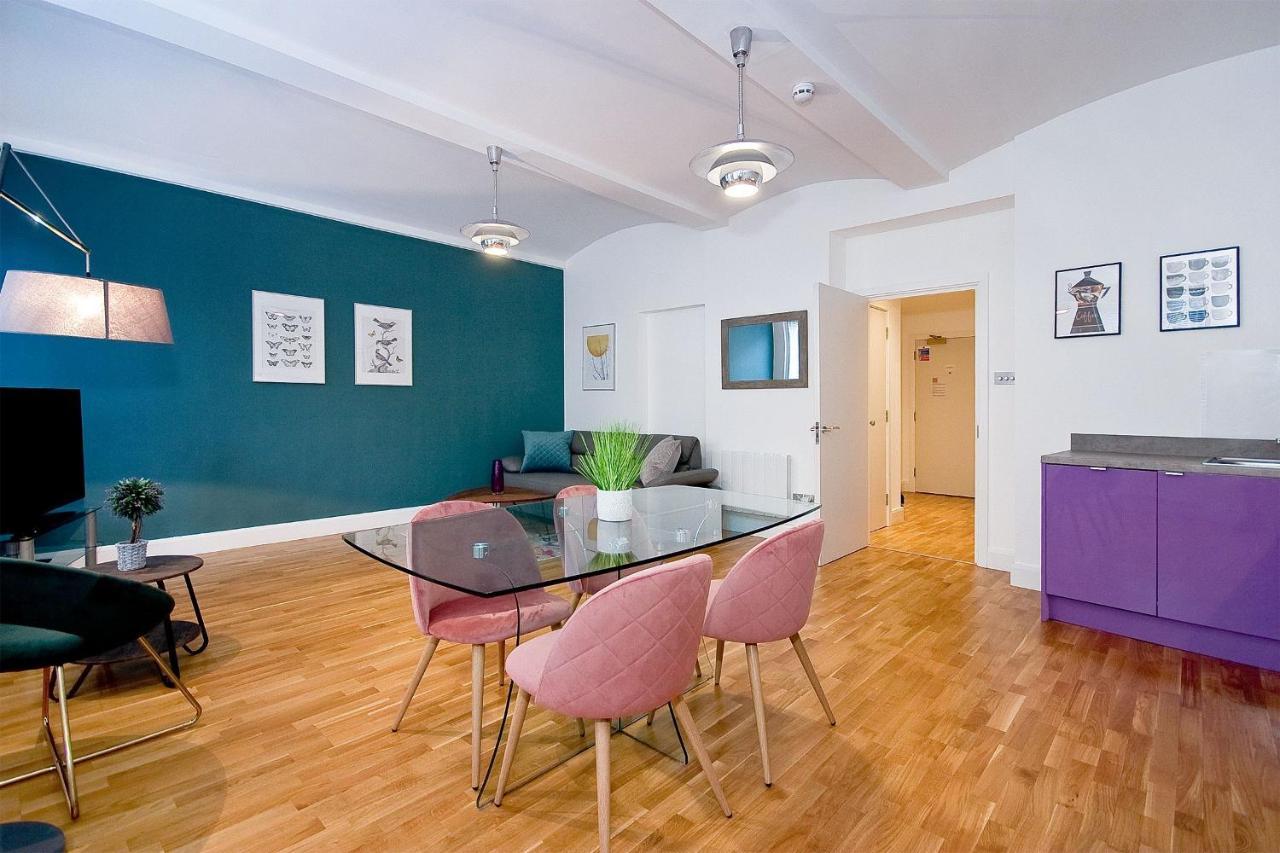 Mulberry Flat 1 - One Bedroom 1st Floor By Living Vakantiehuis *