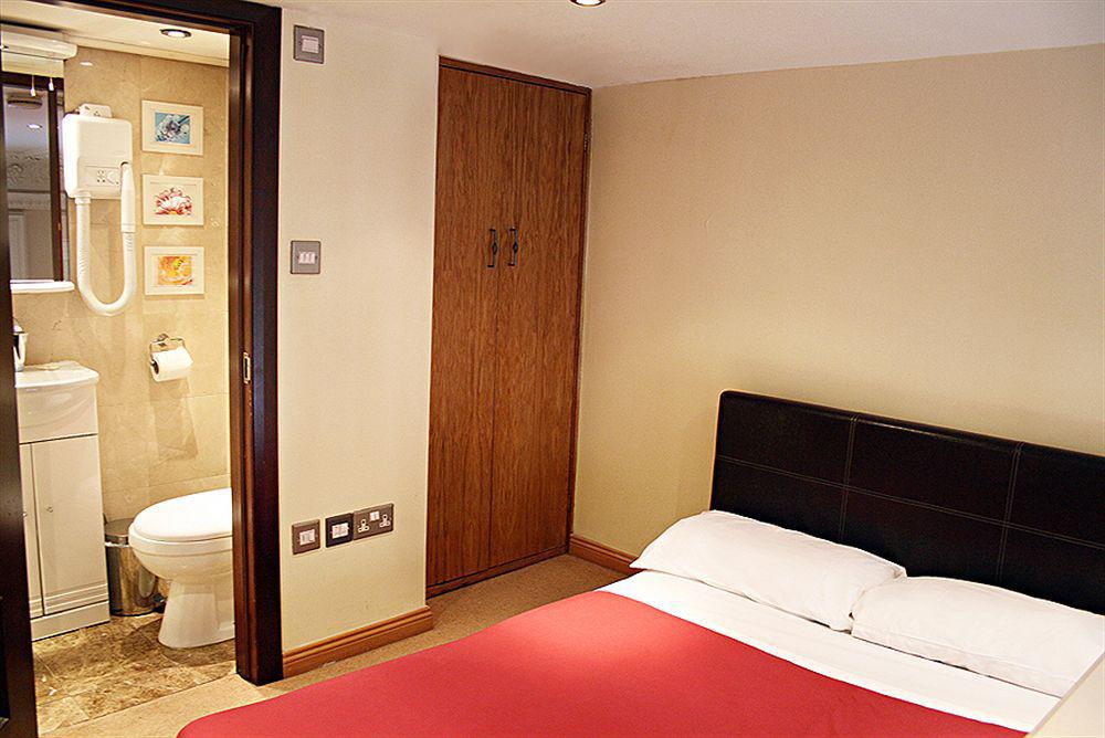 Hyde Park Apartment London
