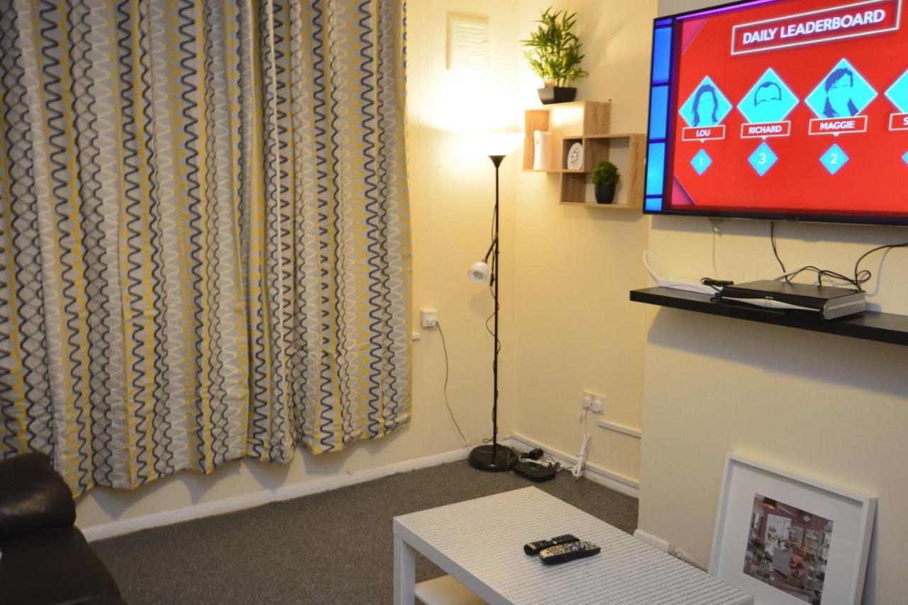 Apartment Beautiful Two Bedroom Near O2 Arena