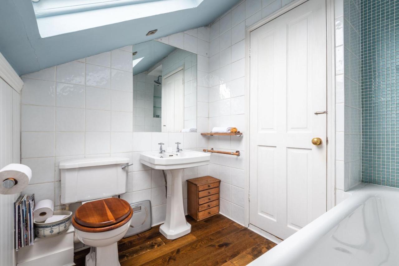 Charming Chiswick Near Ravenscourt Park