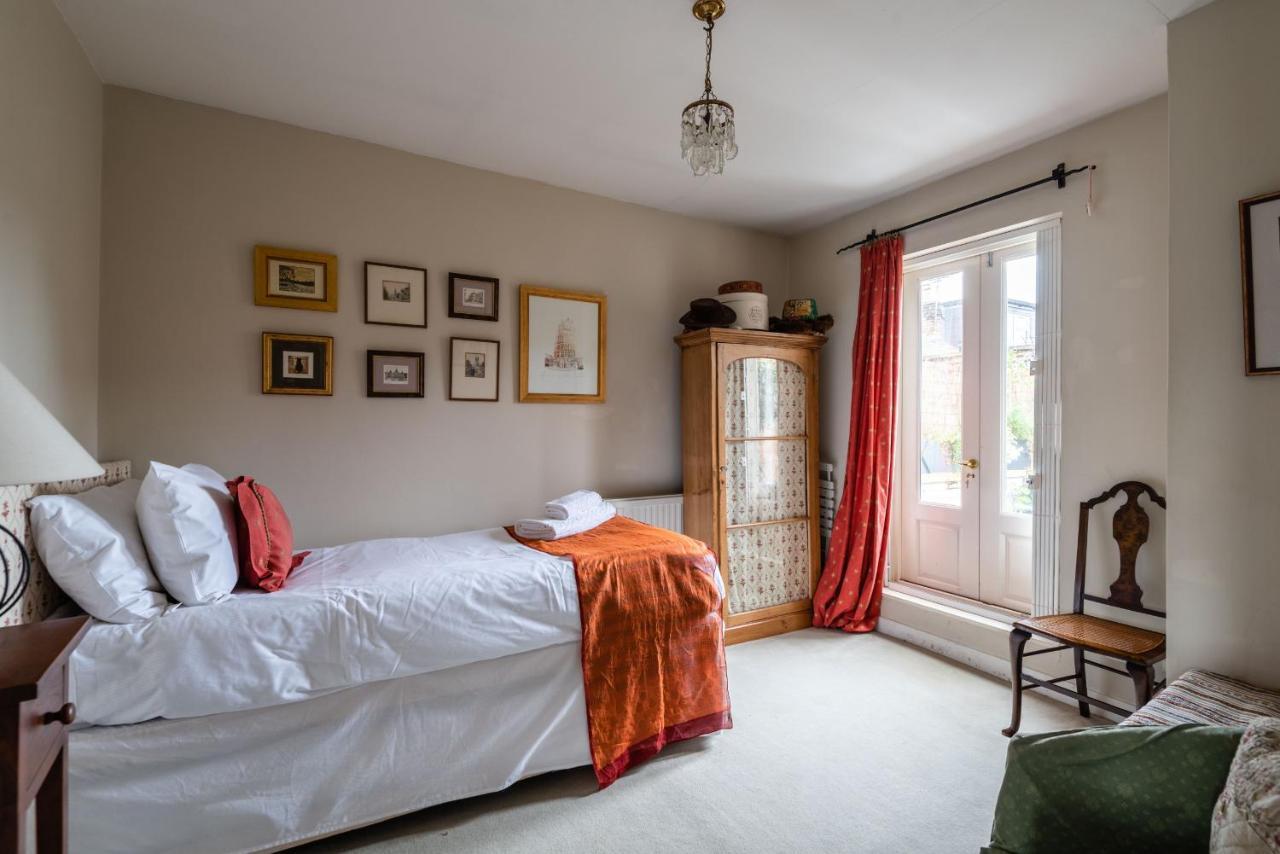 Charming Chiswick Near Ravenscourt Park *
