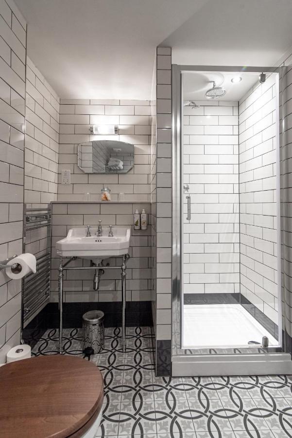 Hotel Aragon House London