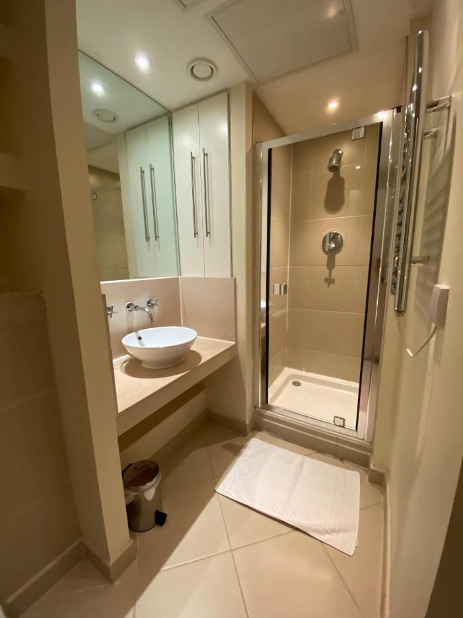 Hommey Luxury - Canary Wharf London