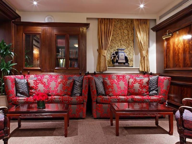 Hotel Rochester By Blue Orchid 4*
