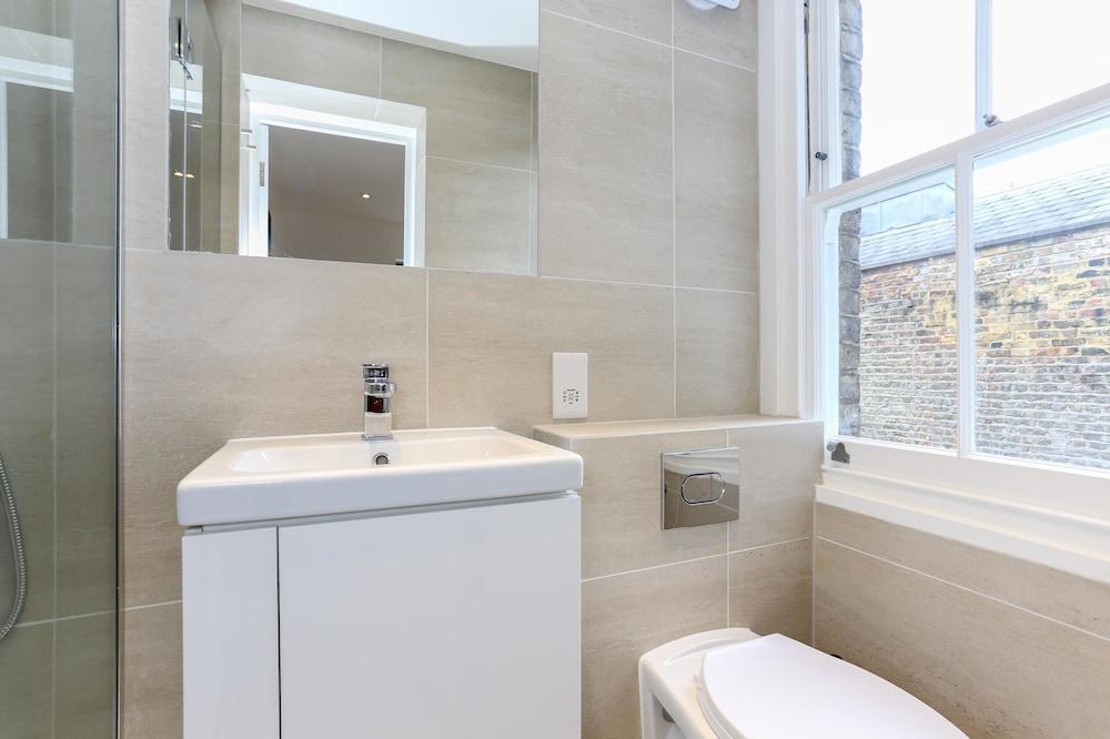 Kings Cross Concept Hotel London
