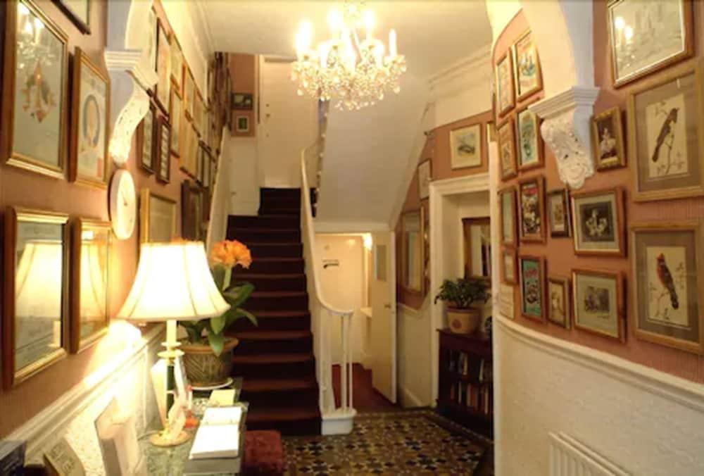 Garth Hotel